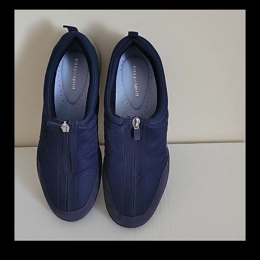 EASY SPIRIT,Bestrong walking shoes, Blue w/ zipper. 8.5 M